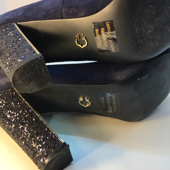 C. Wonder Blue Suede & Sequins Pumps Size 8.5 - Picture 7 of 8